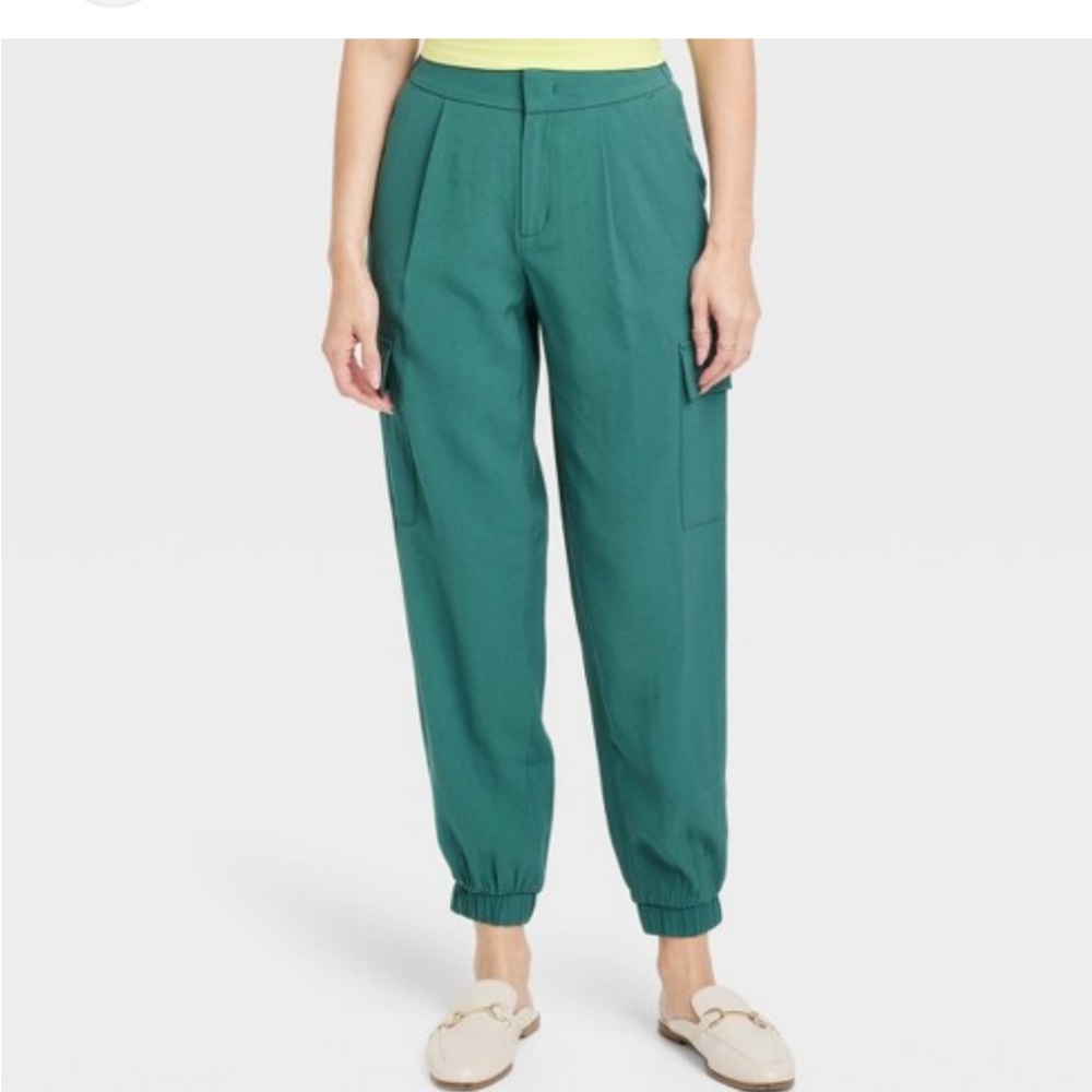 Women’s High Rise Ankle Joggers Pants.   size   2.    Color green/blue